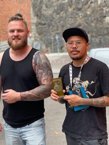 5efbfb04 93aa 4888 8096 768aa30a65b9