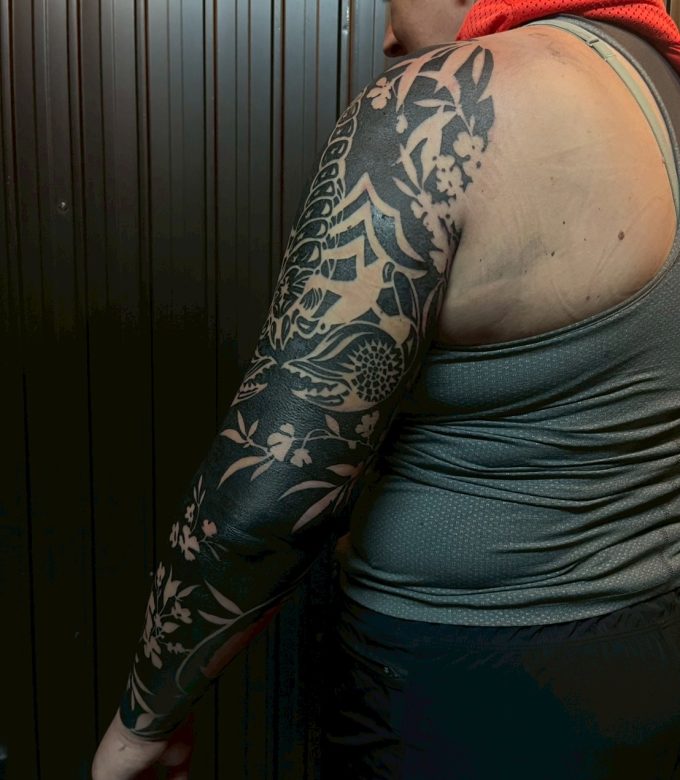 Line Album Black Work 250618 7