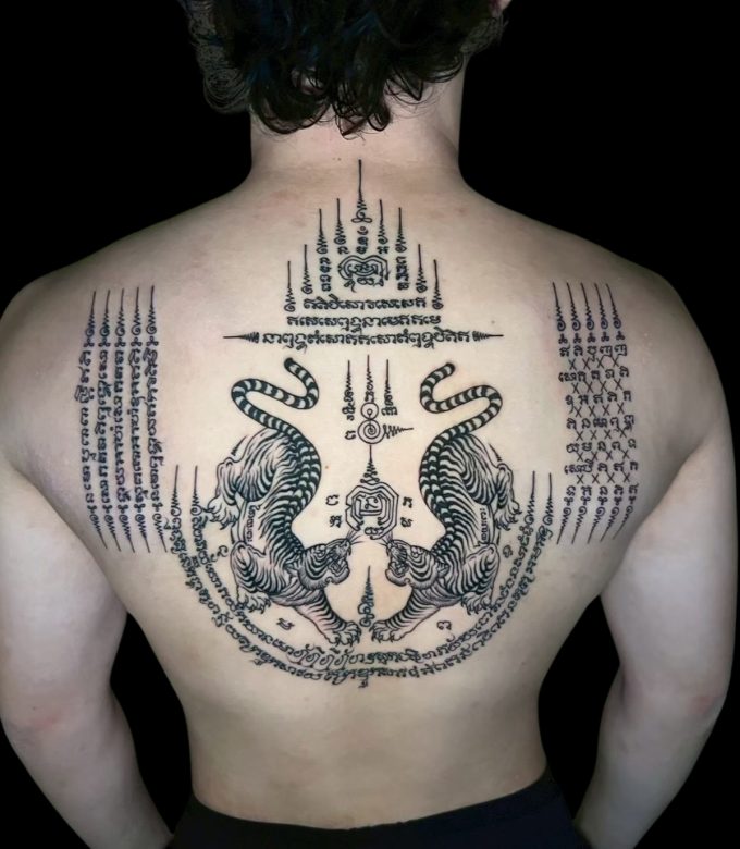Twin Tiger Sak Yant Back Tattoo Pattaya
